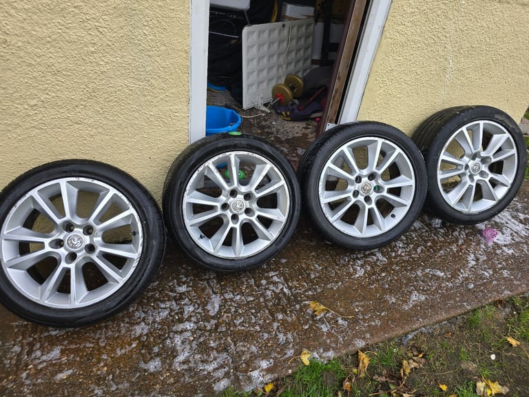 image for Vauxhall 5x110 17" alloy wheels 