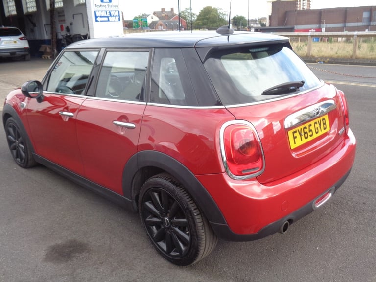 MINI HATCHBACK 1.5 Cooper 5dr
