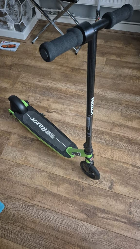 Kids electric scooter 