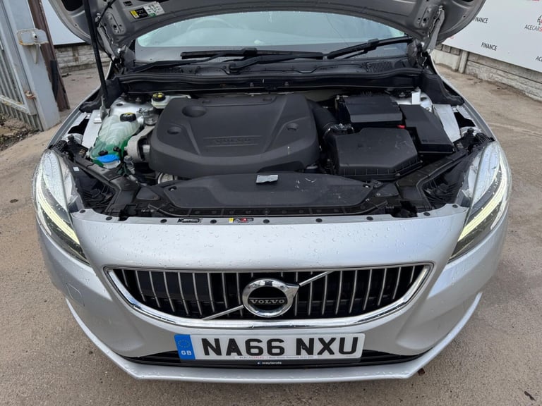 2016 Volvo V40 D3 [4 Cyl 150] Inscription 5dr Geartronic HATCHBACK DIESEL Automatic