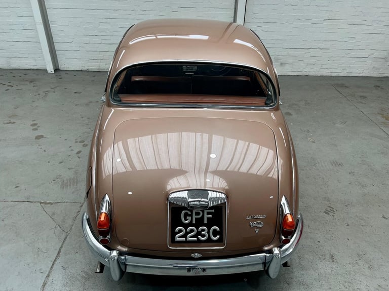 1965 Daimler V8 Petrol Automatic