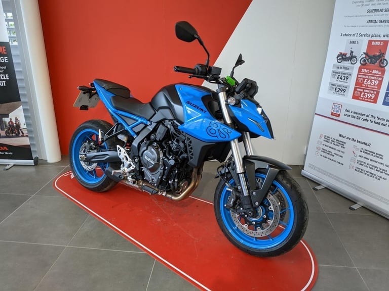 image for 2023 SUZUKI GSX-8S RQM3 BLUE SUPERB LOW MILEAGE BIKE 
