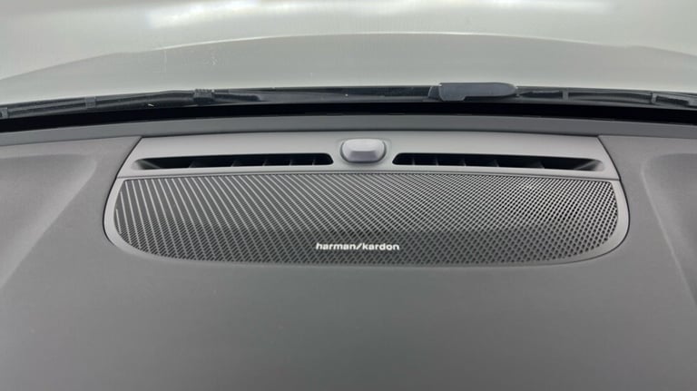 2024 Volvo XC40 Ultimate, B3 Mild hybrid, Petrol, Dark Estate Petrol Automatic