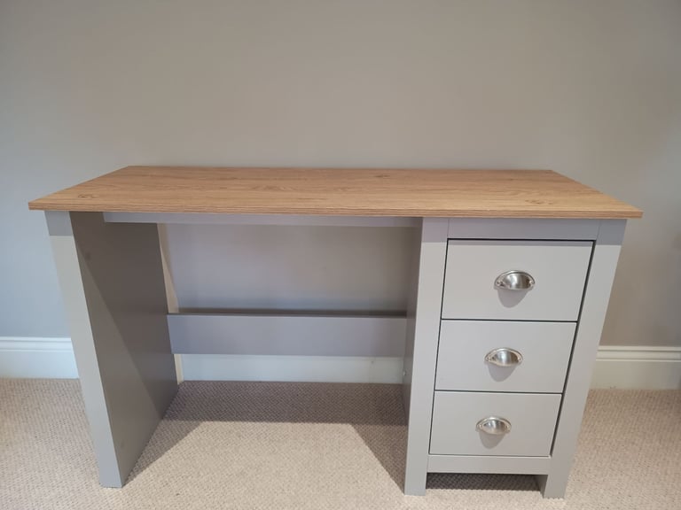 Desk - With Drawers