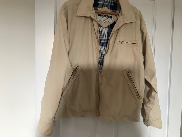 Oakland men’s  lightweight jacket size medium .38-40 