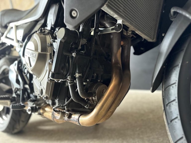 STUNNING ONE OWNER 2023/73 SUZUKI DL800 RE V-STROM