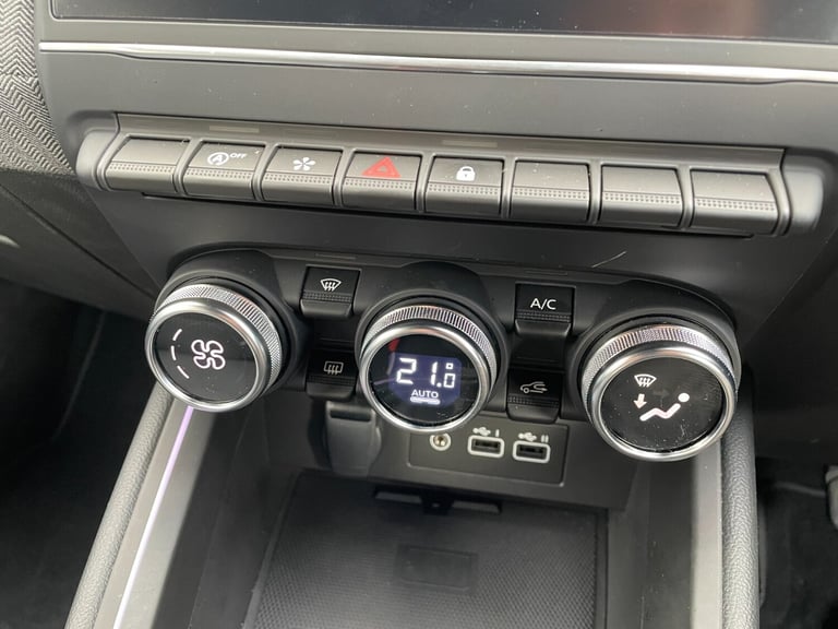 2025 Renault Clio 1.0 TCe 90 Techno 5dr Hatchback Petrol Manual