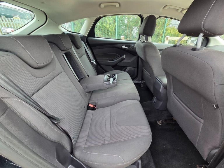 2013 Ford Focus 1.6 Titanium Powershift Euro 5 5dr Hatchback Petrol Automatic