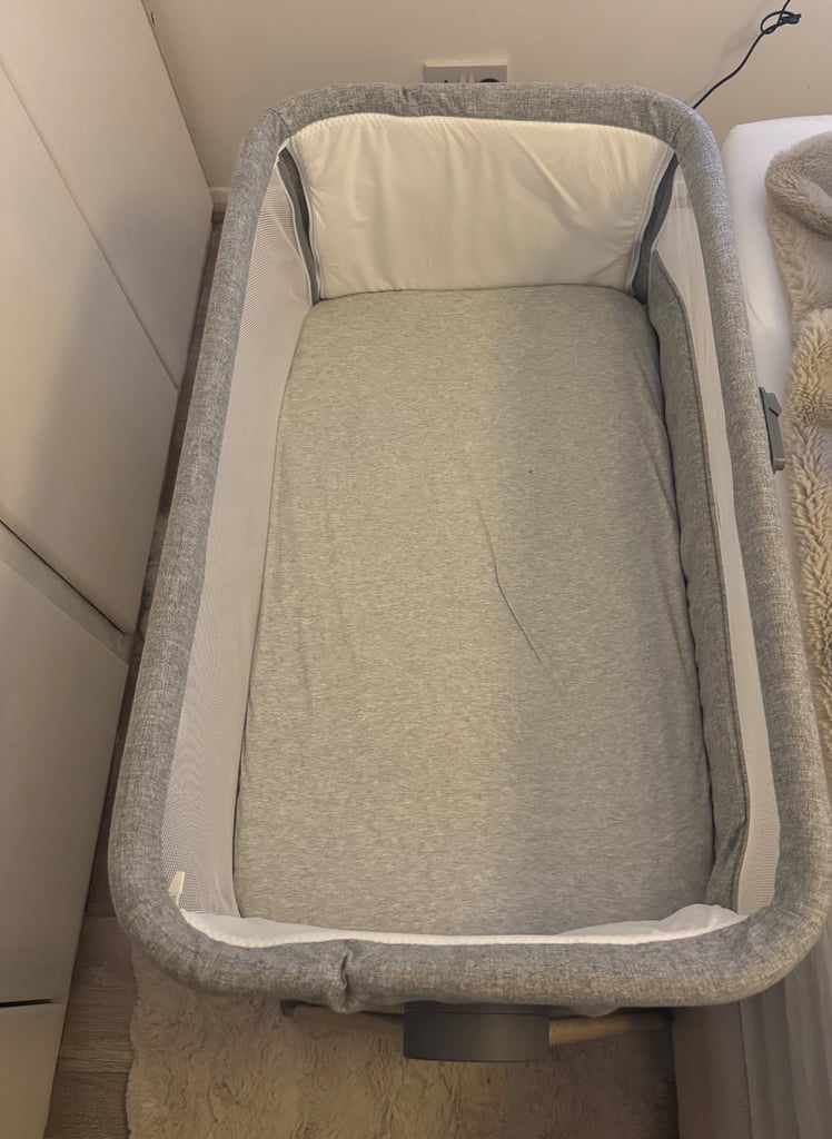 image for LUA BEDSIDE CRIB [ONLY £25!!]
