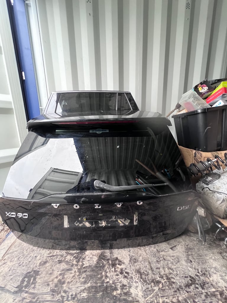Volvo XC90 Rear Tailgate Black 2017