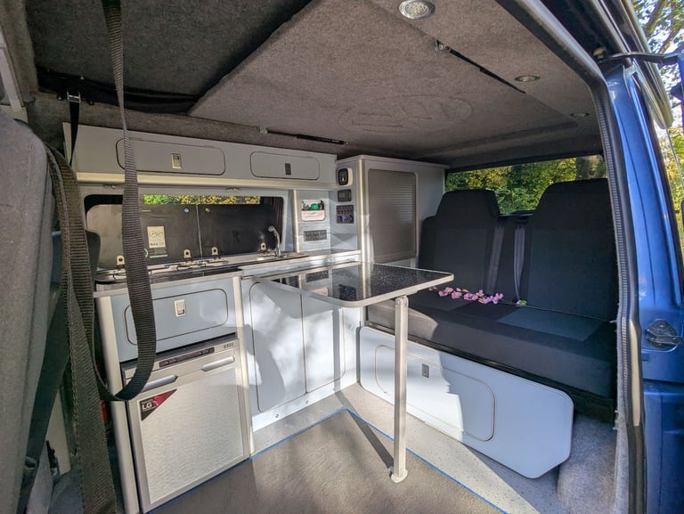 VW Transporter T6 Campervan T28