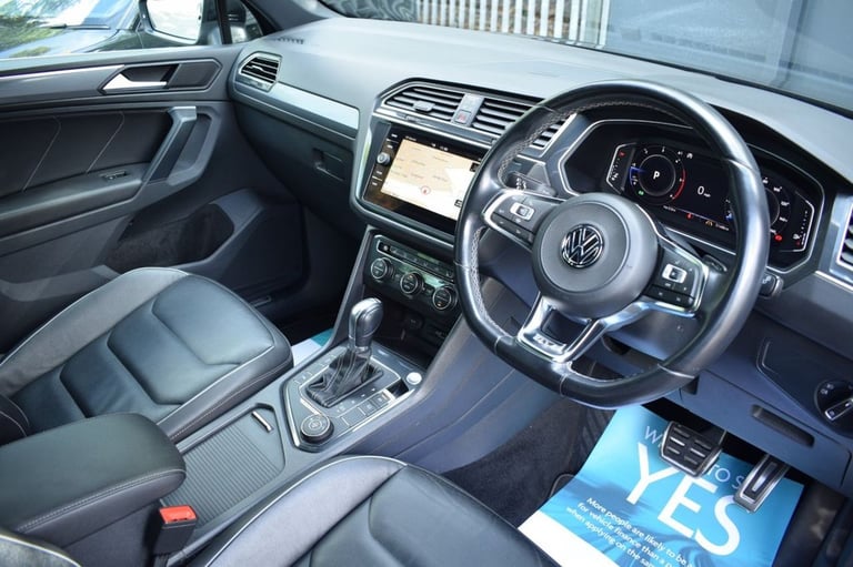 2019 Volkswagen Tiguan 2.0 TDI R-Line SUV 5dr Diesel DSG 4Motion Euro 6 (s/s) (190 ps) ESTATE Die...