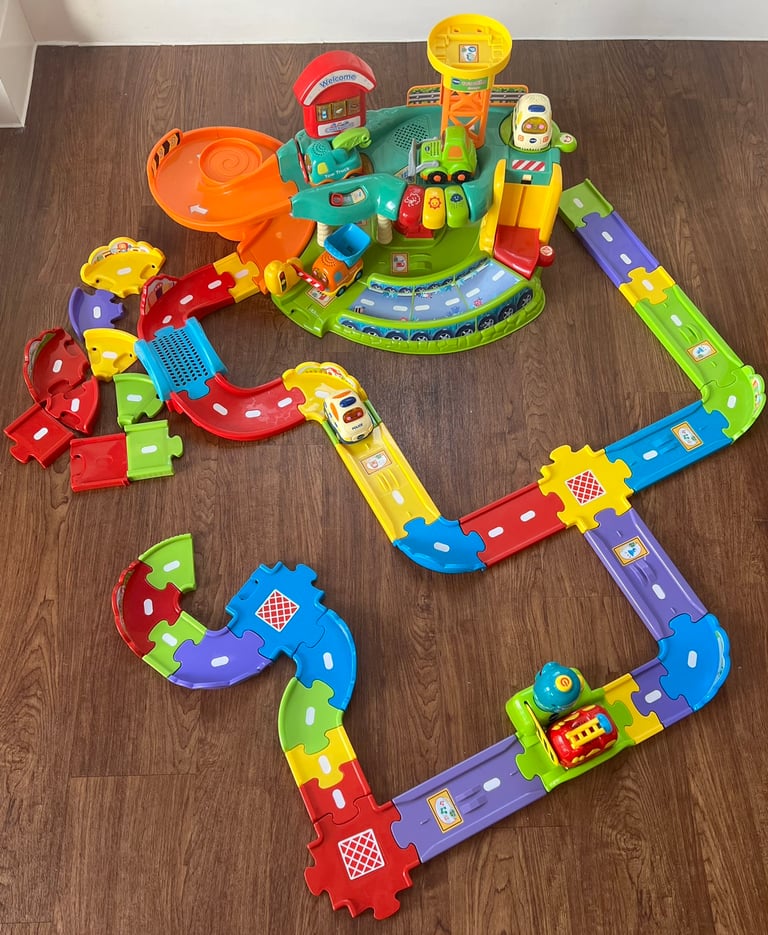 Vtech toot toot garage for Sale Baby Kids Toys Gumtree