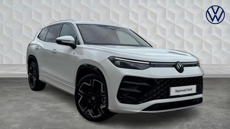 image for 2025 Volkswagen Touran 1.5 eTSI (150ps) R-Line DSG Automatic Estate Hybrid Automatic