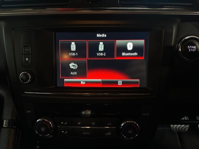 2017 Renault Kadjar 1.2 TCe Dynamique S Nav SUV 5dr Petrol EDC Euro 6 (s/s) (130 ps) SUV Petrol A...