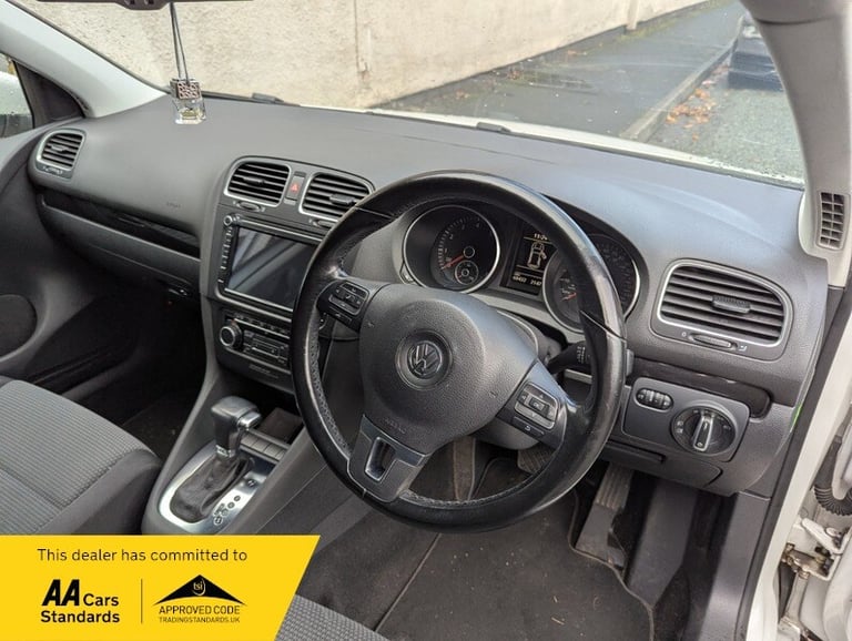 Volkswagen Golf 1.4 TSI SE
