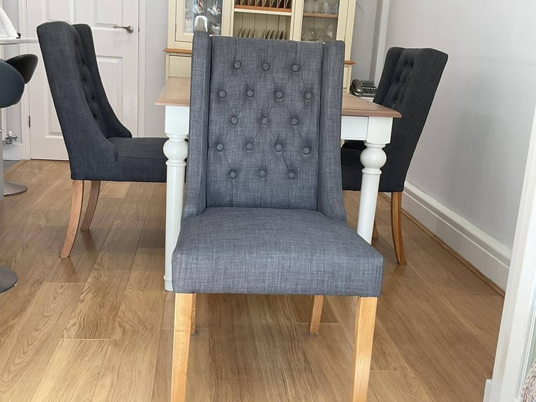 Cotswold dining table and chairs 