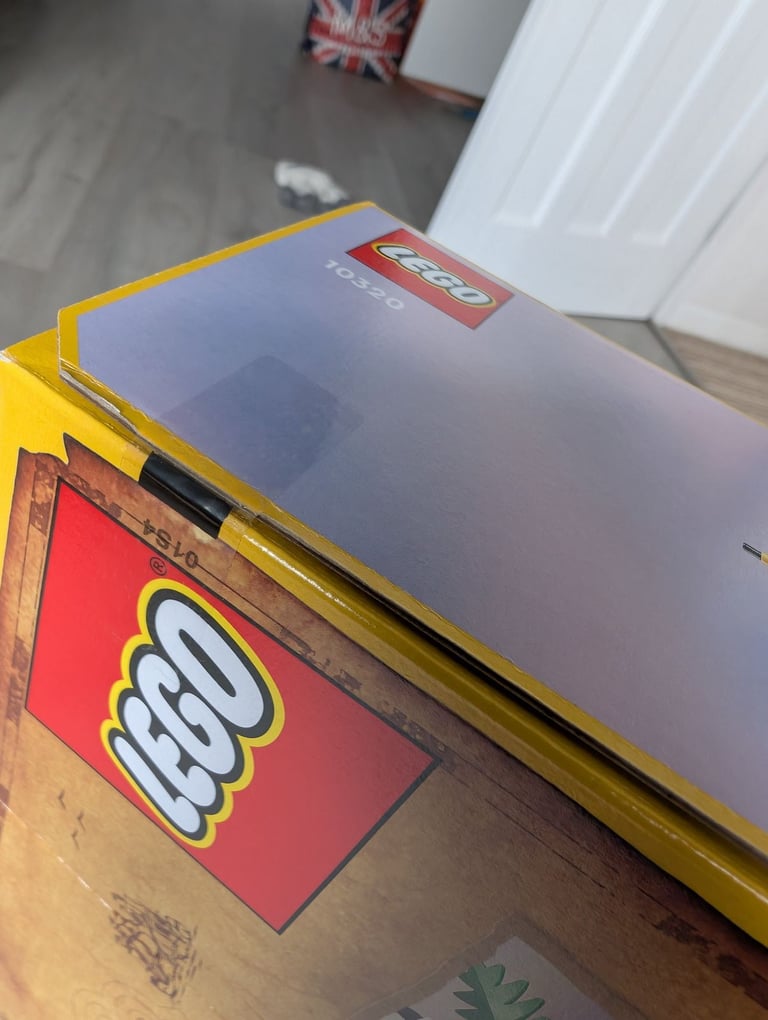 LEGO 10320 Eldorado Fortress at RRP 