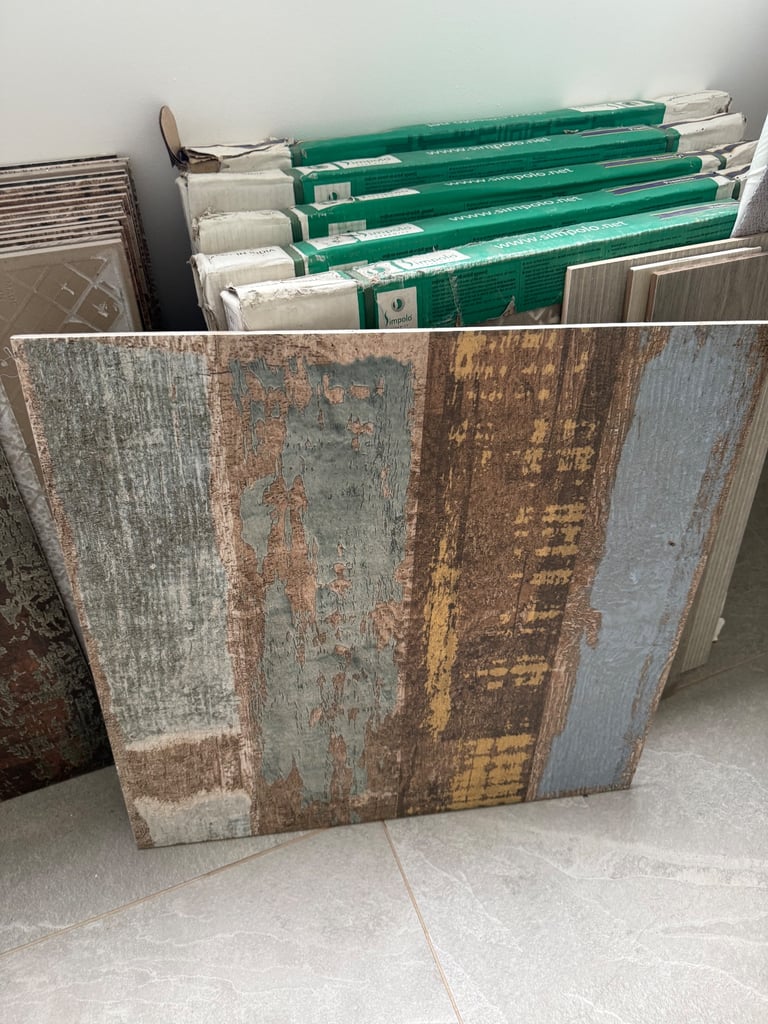 16 porcelain wood floor effect tiles 600 x 600