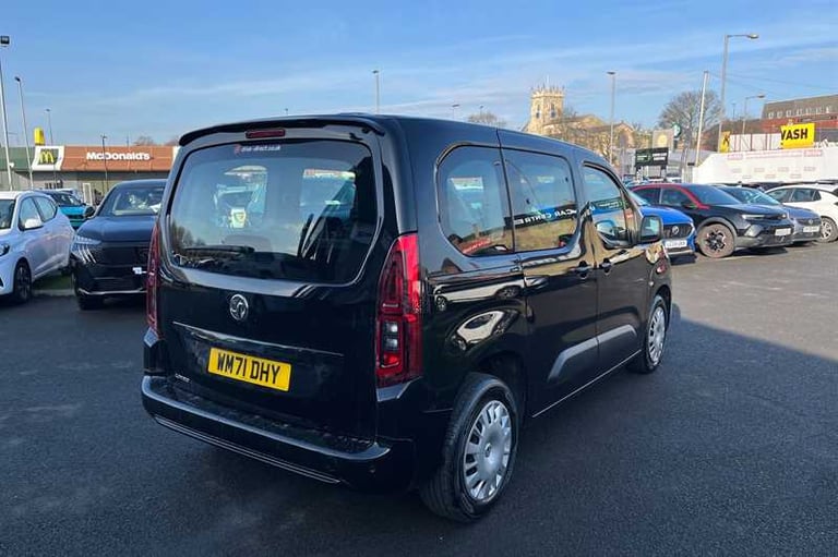 2022 Vauxhall Combo Life 1.5 Turbo D Edition 5dr MPV DIESEL Manual