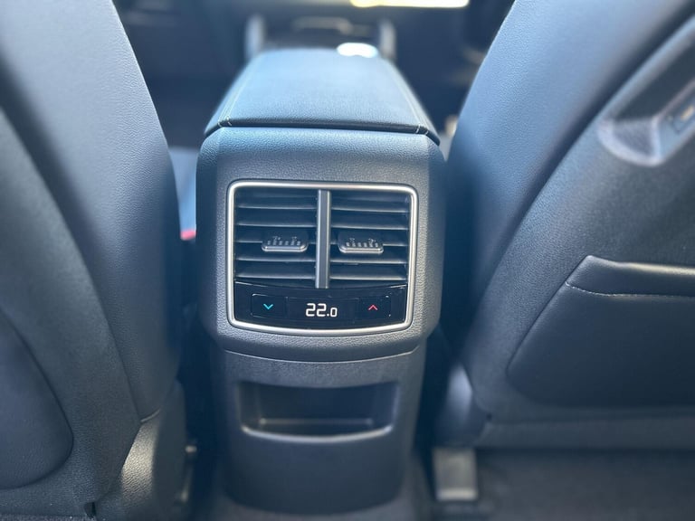 2025 Kia Sportage 1.6 T-GDi 13.8kWh GT-Line SUV 5dr Petrol Plug-in Hybrid Auto AWD Euro 6 (s/ EST...