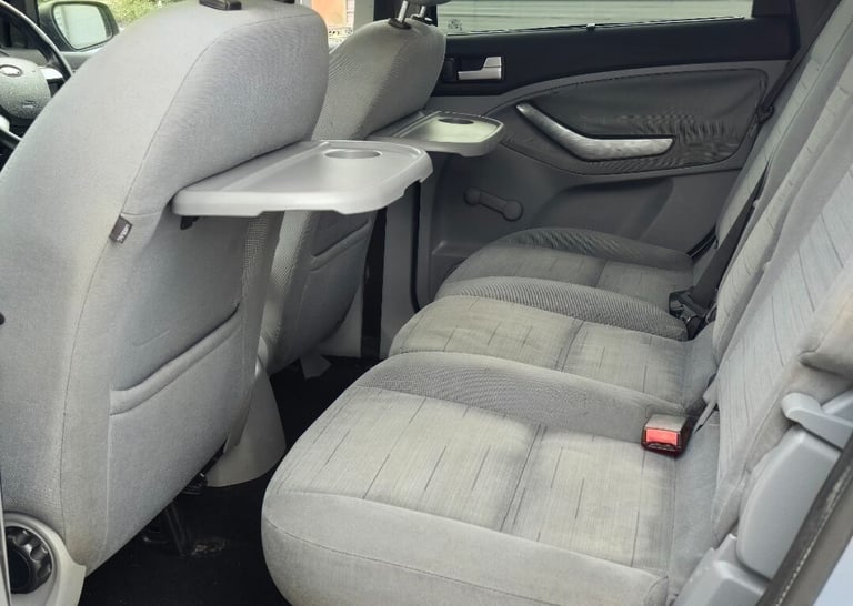 FORD C-MAX PETROL AUTOMATIC IN CLEAN CONDITION. 1 YEAR MOT. SERVICE HISTORY 