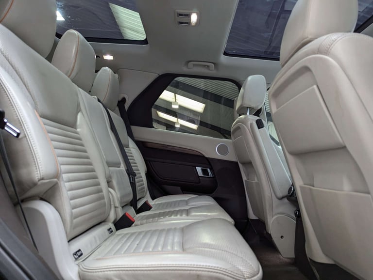 2017 Land Rover Discovery 2.0 Discovery HSE SD4 Auto 4WD 5dr SUV Diesel Automatic