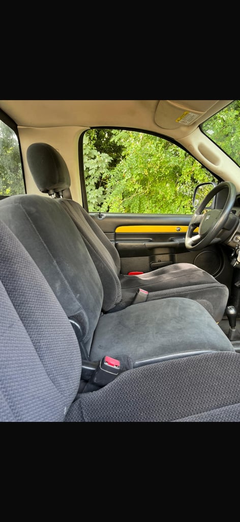 Dodge ram rumble bee American pick up truck 4x4 px