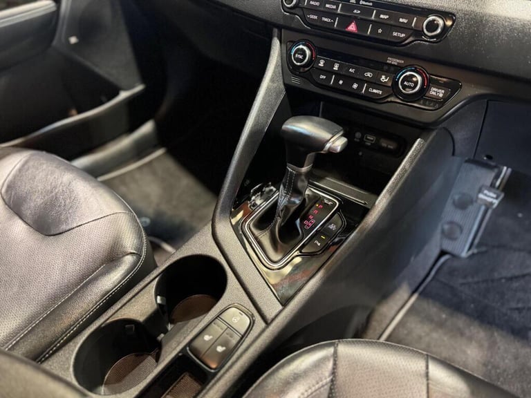 2019 Kia Niro 1.6 GDi 8.9kWh 3 DCT Euro 6 (s/s) 5dr ESTATE Petrol/Electric Hybrid Automatic