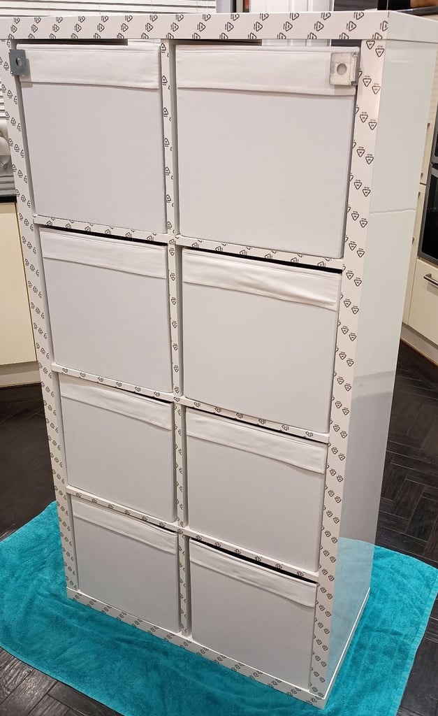 Ikea Kallax Gloss White Shelving Unit + Drona Storage Boxes