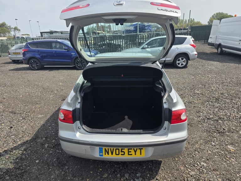 2005 Renault Laguna 1.9 dCi 120 Dynamique 5dr HATCHBACK Diesel Manual