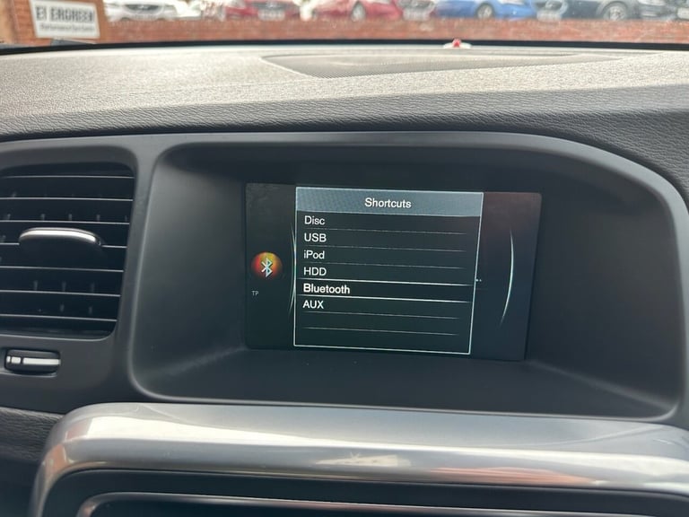 2015 Volvo V60 T3 [152] SE Nav 5dr Geartronic ESTATE PETROL Automatic