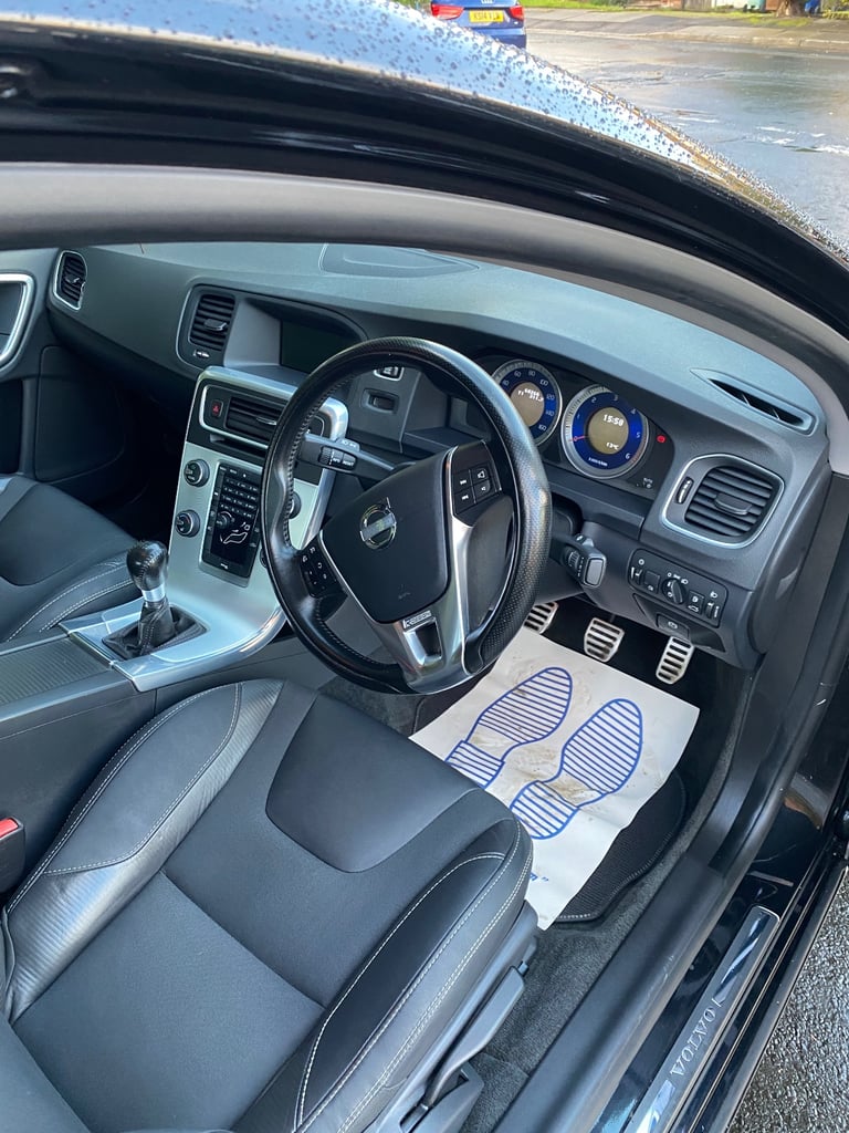 Volvo, S60, Saloon, 2012, Manual, 1560 (cc), 4 doors