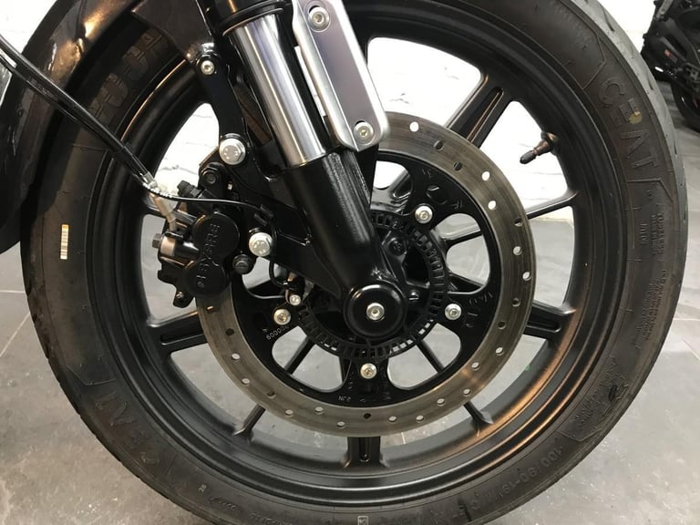 ROYAL ENFIELD SUPER METEOR 650 ASTRAL E5, 2023/23, 2929 MILES IN BLACK