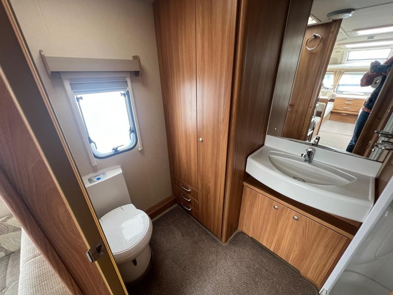 2011 Swift Conqueror 530 4 Berth Touring Caravan