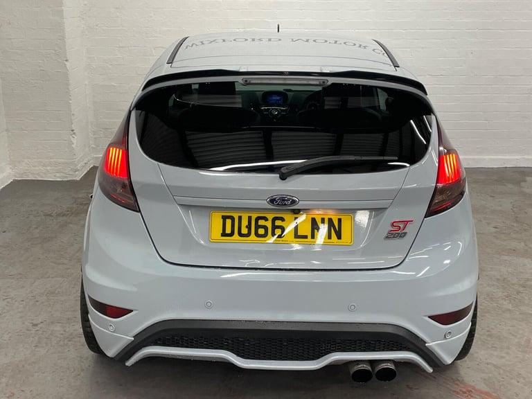 2016 Ford Fiesta 1.6T EcoBoost ST-200 Euro 6 3dr HATCHBACK Petrol Manual