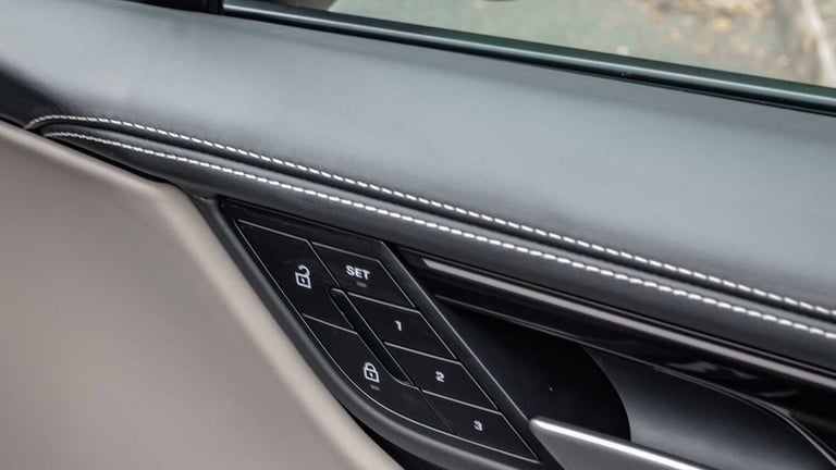2025 Porsche Macan 300kW 4 100kWh 5dr Auto ESTATE ELECTRIC Automatic
