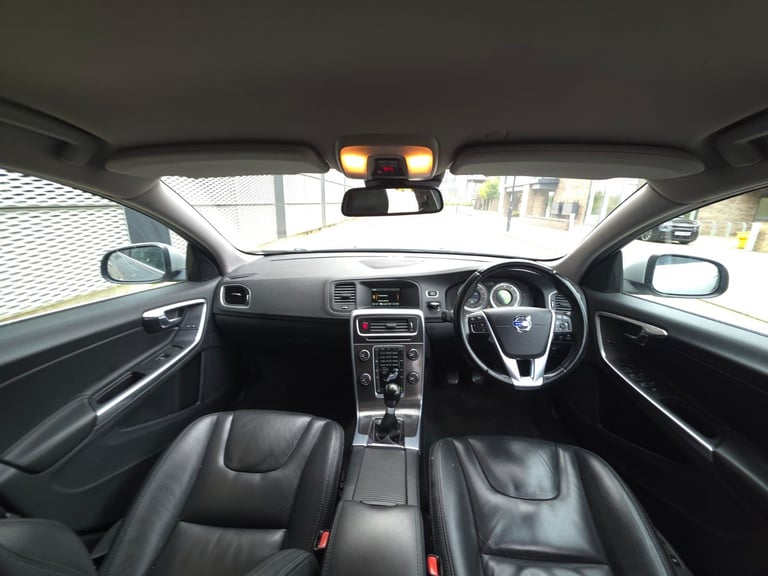 Volvo, V60, Estate, 2013, Manual, 1560 (cc), 5 doors