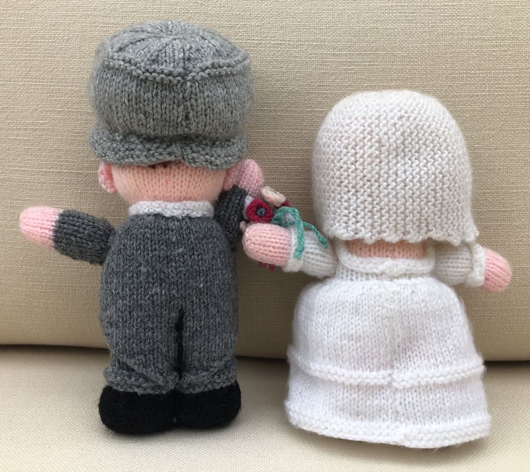 Vintage knitted dolls ONO