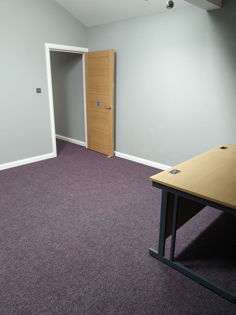 Two Studios/offices to rent  central Fareham 