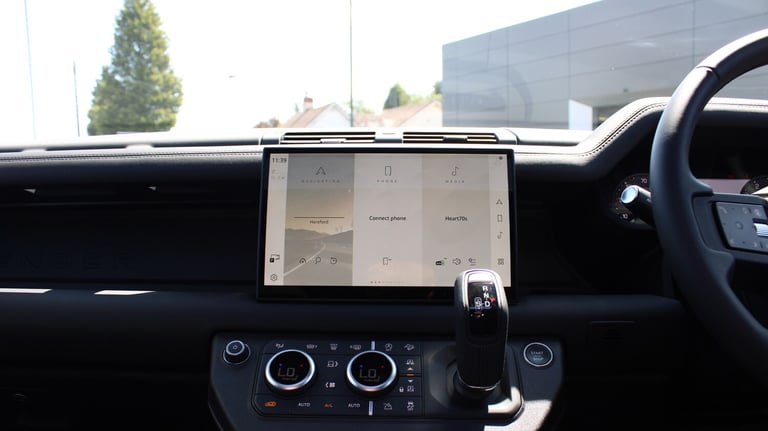 2025 Land Rover Defender Diesel Estate 3.0 D300 Outbound 130 5dr Auto SUV Diesel Automatic