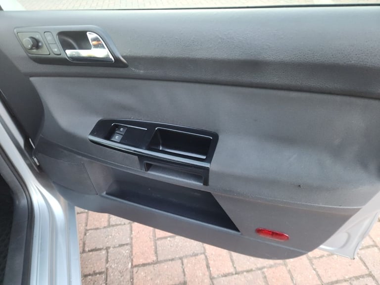 VW POLO AUTOMATIC 1.4LTR PETROL VERY TIDY CLEAN CAR CHEAPER RUN AROUND