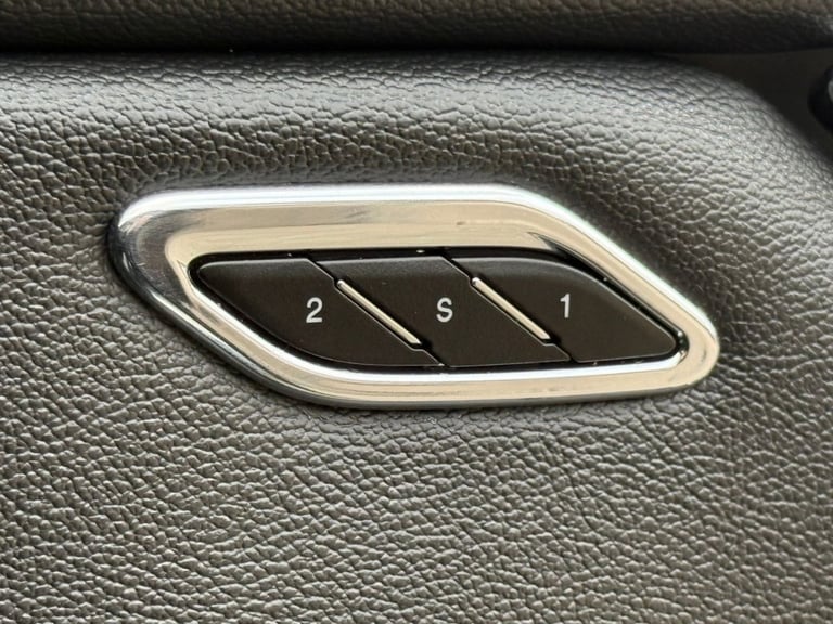 2016 Maserati Quattroporte 3.0D V6 Saloon 4dr Diesel ZF Euro 5 (s/s) (275 ps) Saloon Diesel Autom...
