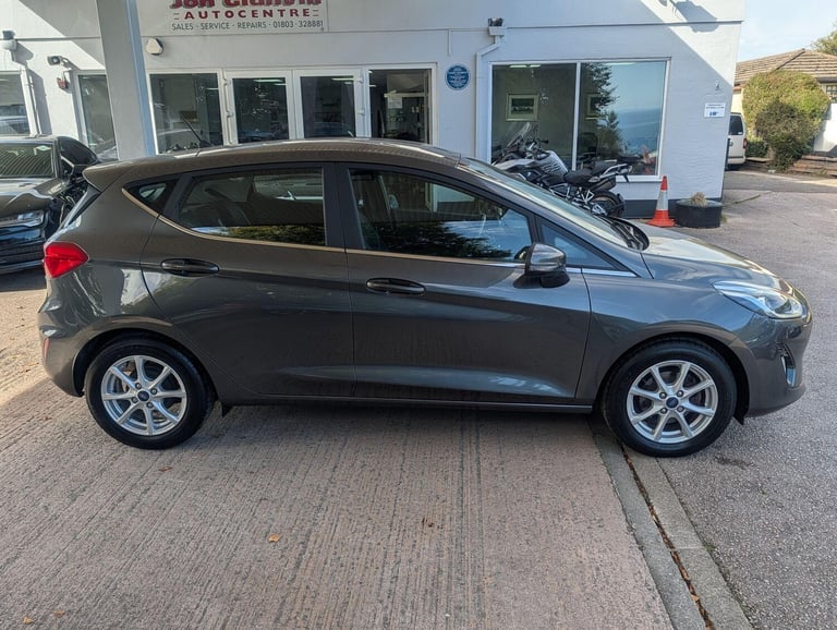 2017 Ford Fiesta 1.1 Ti-VCT Zetec Euro 6 (s/s) 5dr HATCHBACK Petrol Manual
