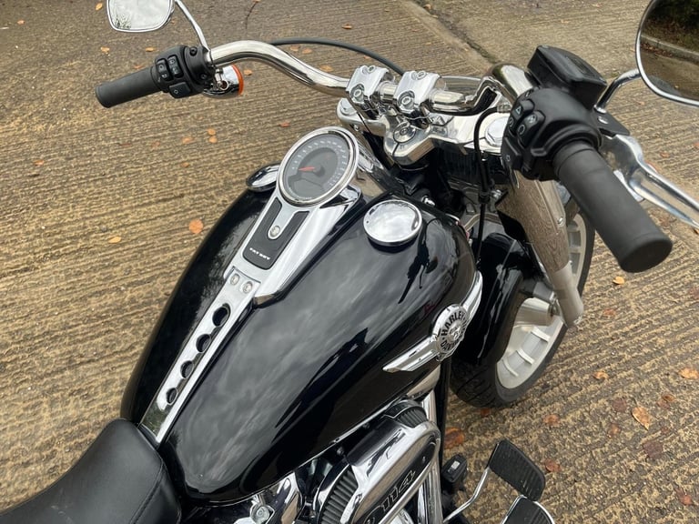 2021 21 HARLEY DAVIDSON FLFBS FATBOY [Phone number removed]BLACK11k MILESCUSTOM CRUISER