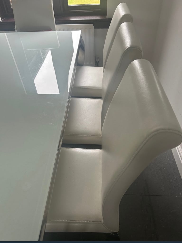 8 Seater White Glass Dining Table 