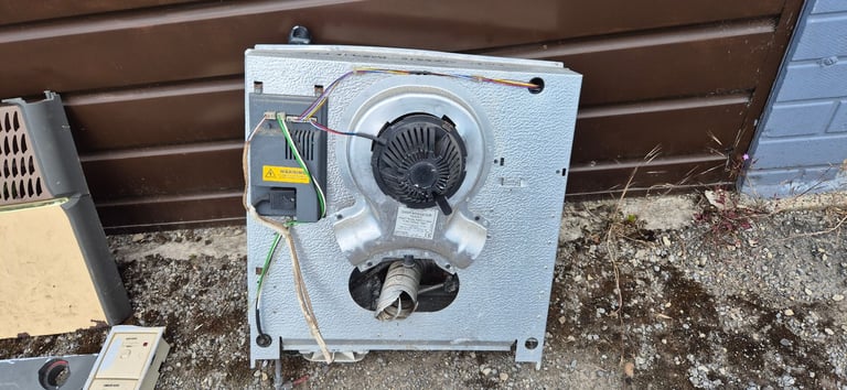 CARVER 5500A TURBO FANMASTER gas and electric heater for camper caravan motohome.