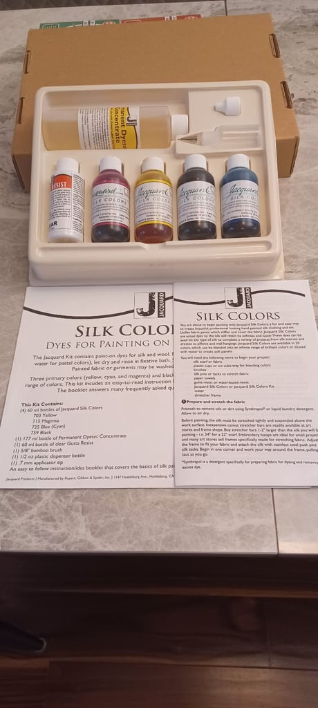 DYE PAINTING KIT FOR SILK AND WOOL