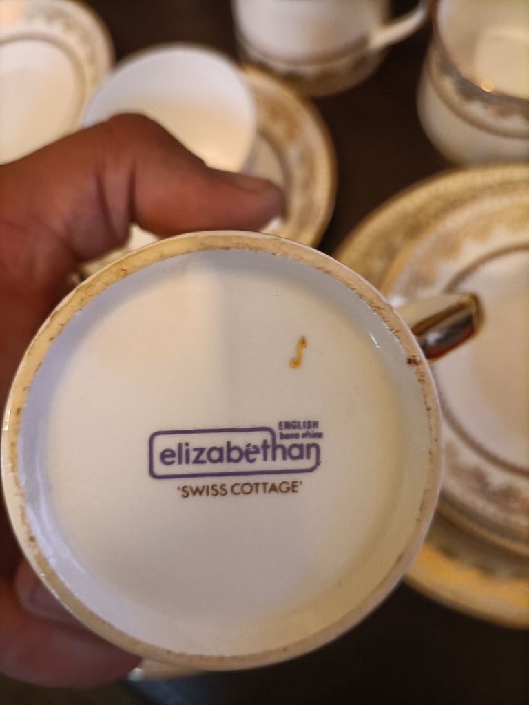 Elizabethan vintage fine china set. As per pictures. Collection only 