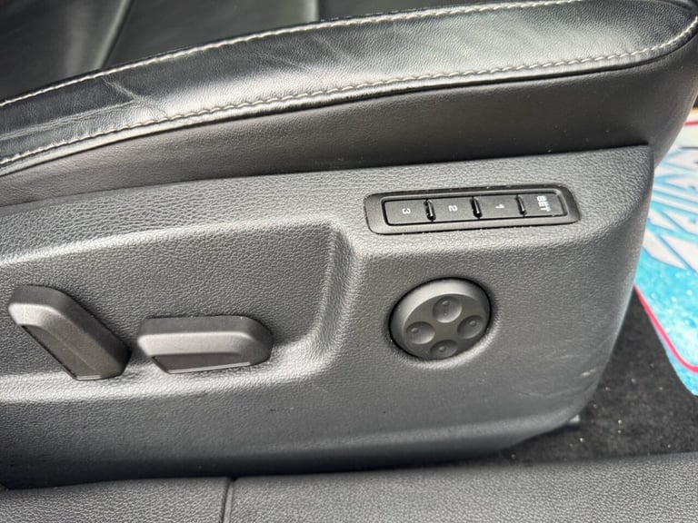 2013 Skoda Superb 1.8 TSI Elegance Estate 5dr Petrol Manual 4WD Euro 5 (160 ps) Estate Petrol Manual